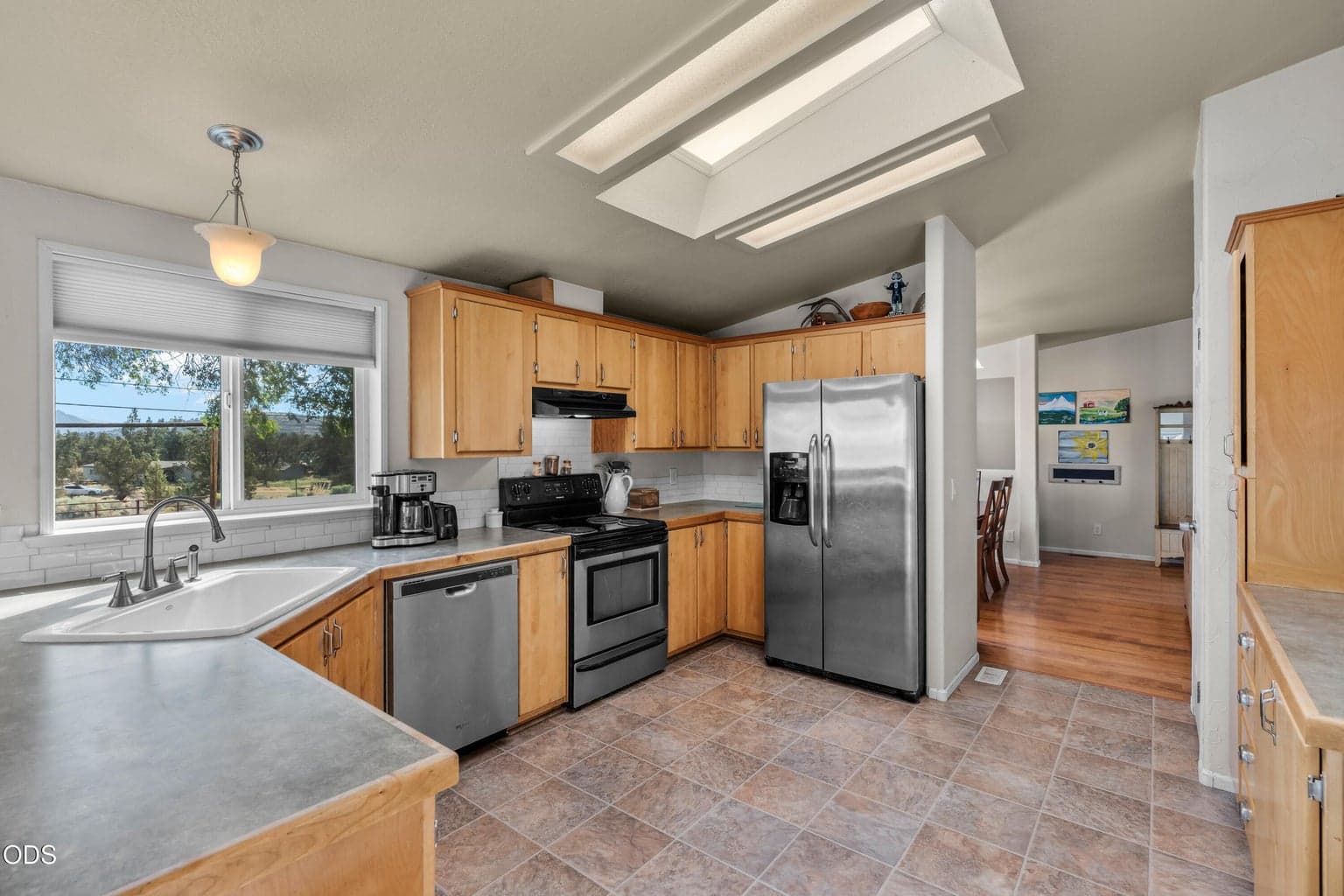 Photo of 4900 NW Homestead Way 8 of 56