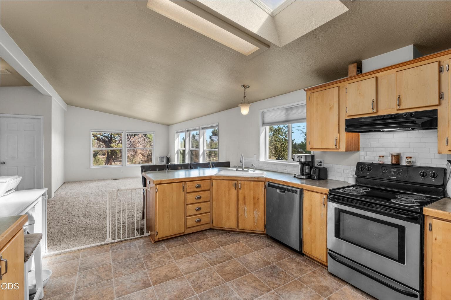 Photo of 4900 NW Homestead Way 7 of 56