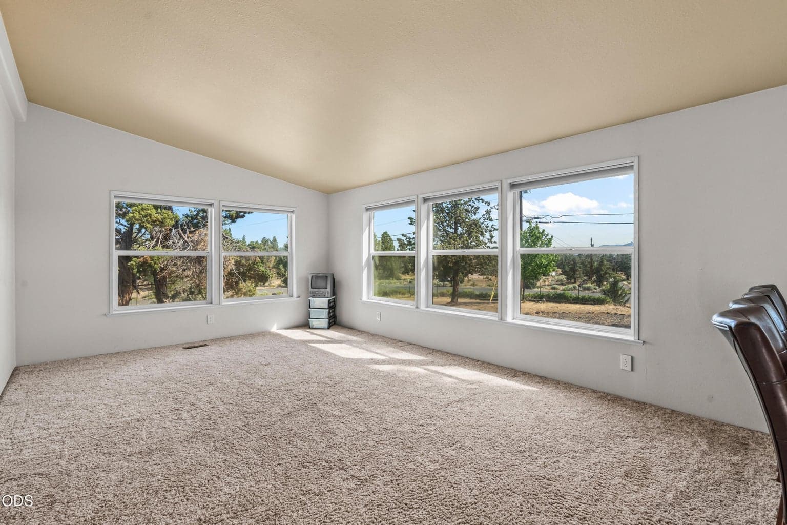 Photo of 4900 NW Homestead Way 11 of 56
