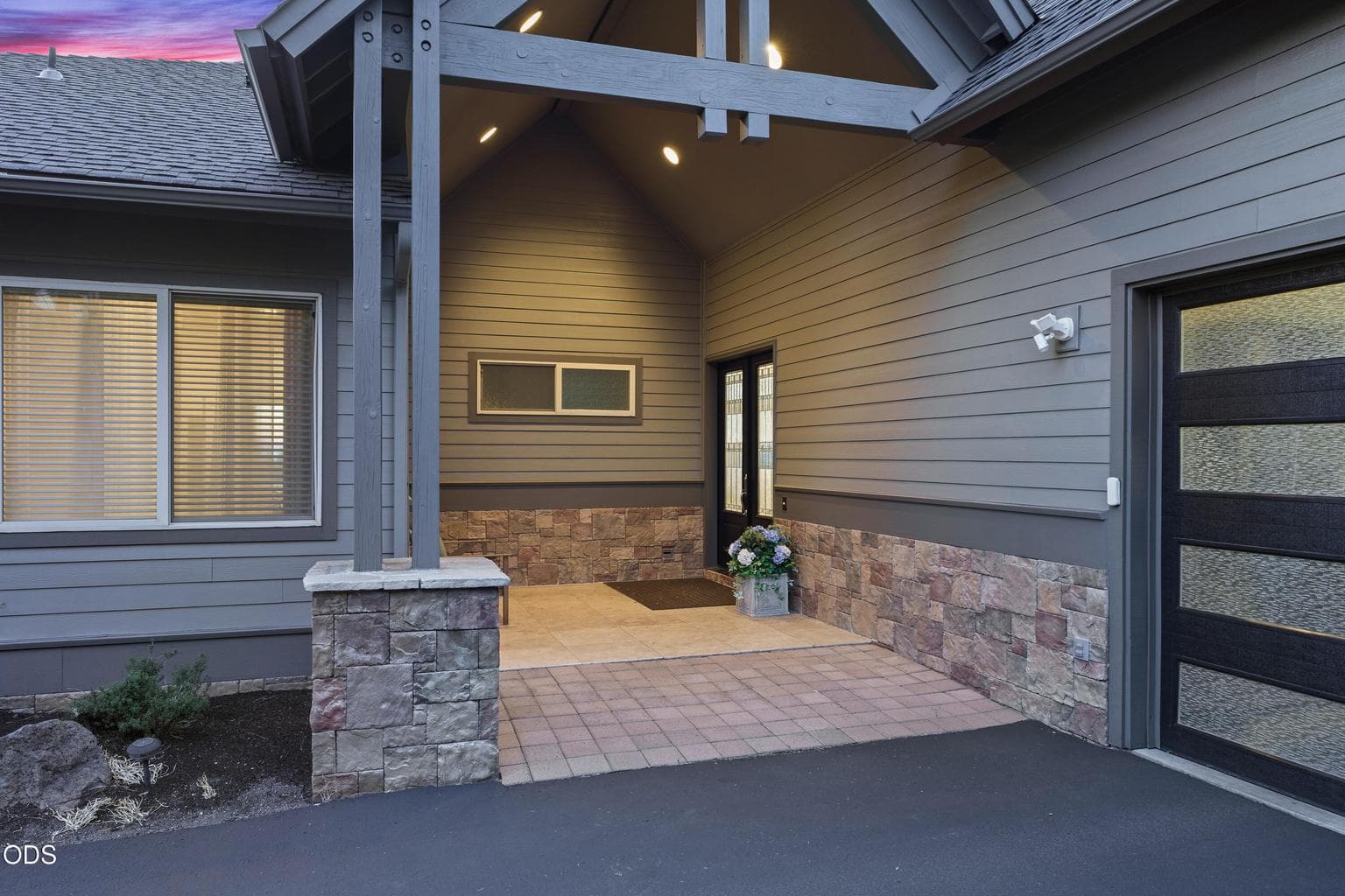 Photo of 1359 NW Remarkable Drive 52 of 63
