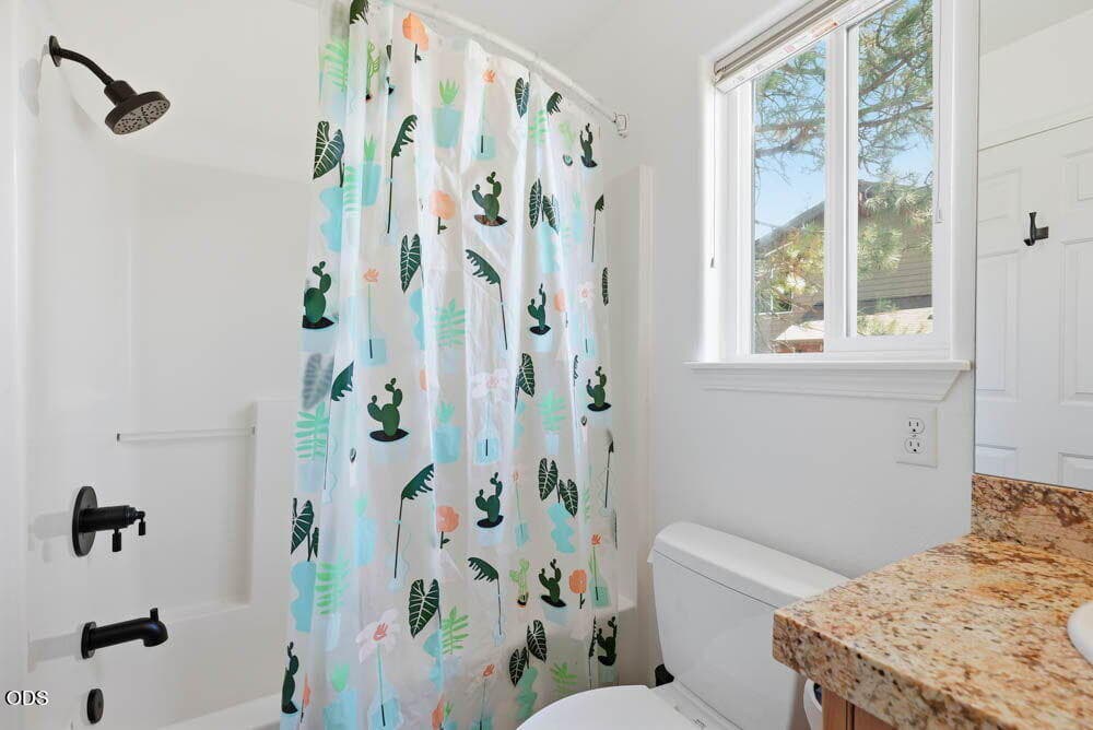 Photo of 1819 SW Troon Avenue 49 of 82