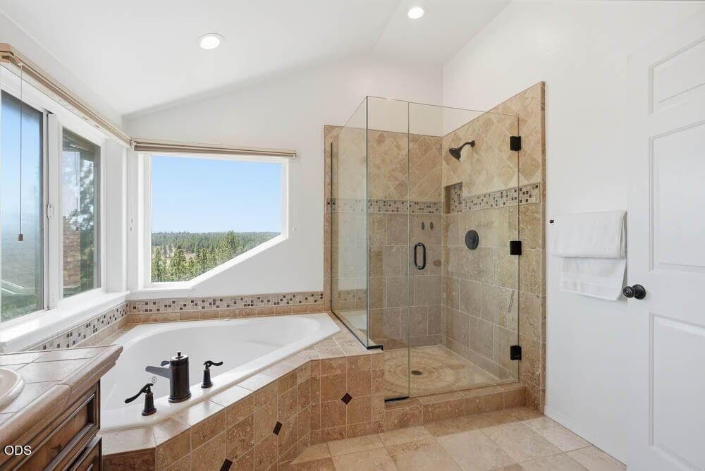 Photo of 1819 SW Troon Avenue 30 of 82
