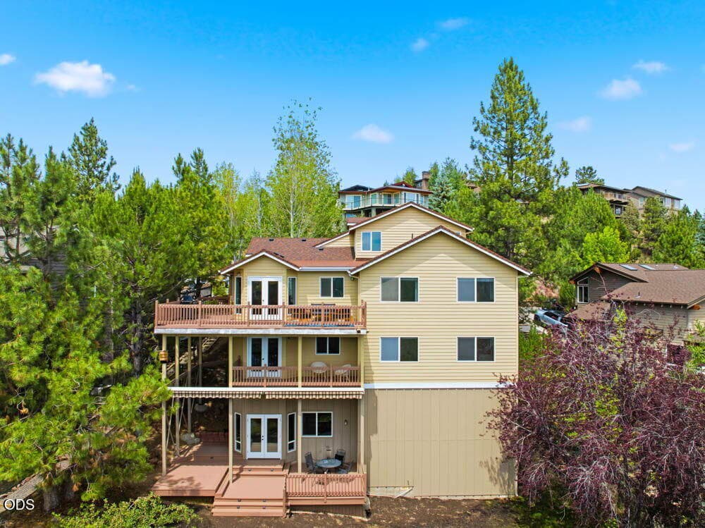 Photo of 1819 SW Troon Avenue 69 of 82