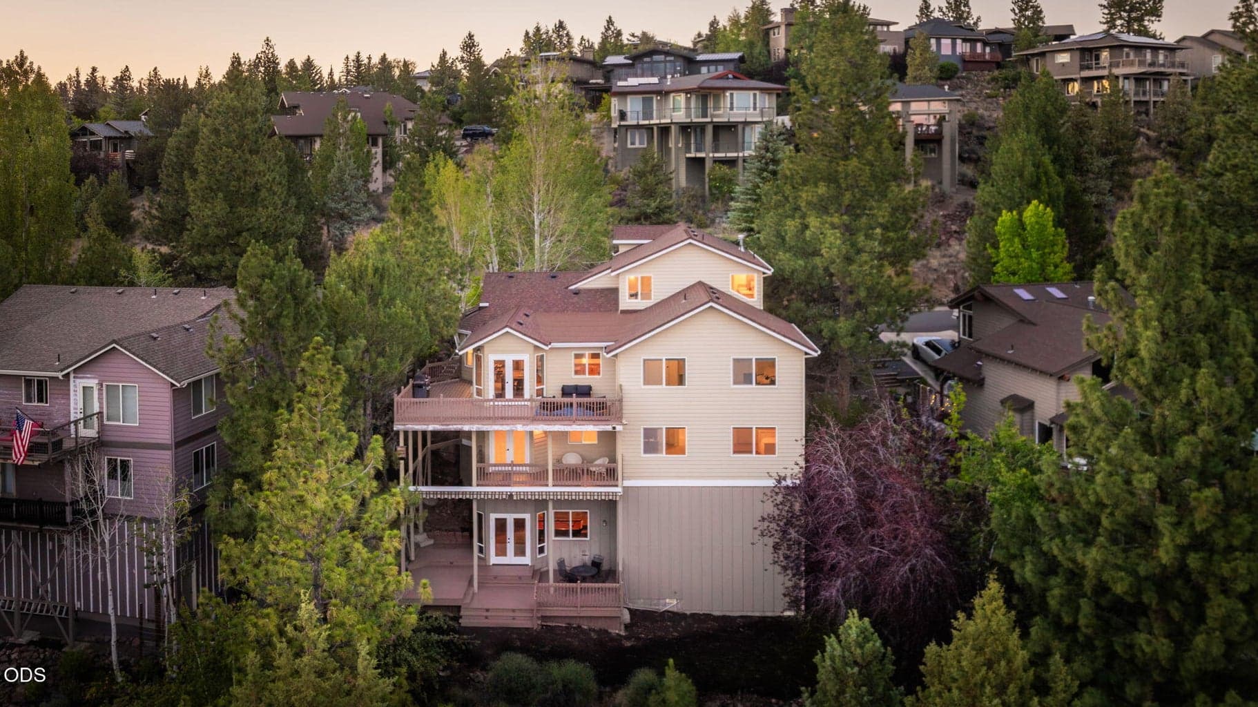 Photo of 1819 SW Troon Avenue 75 of 82