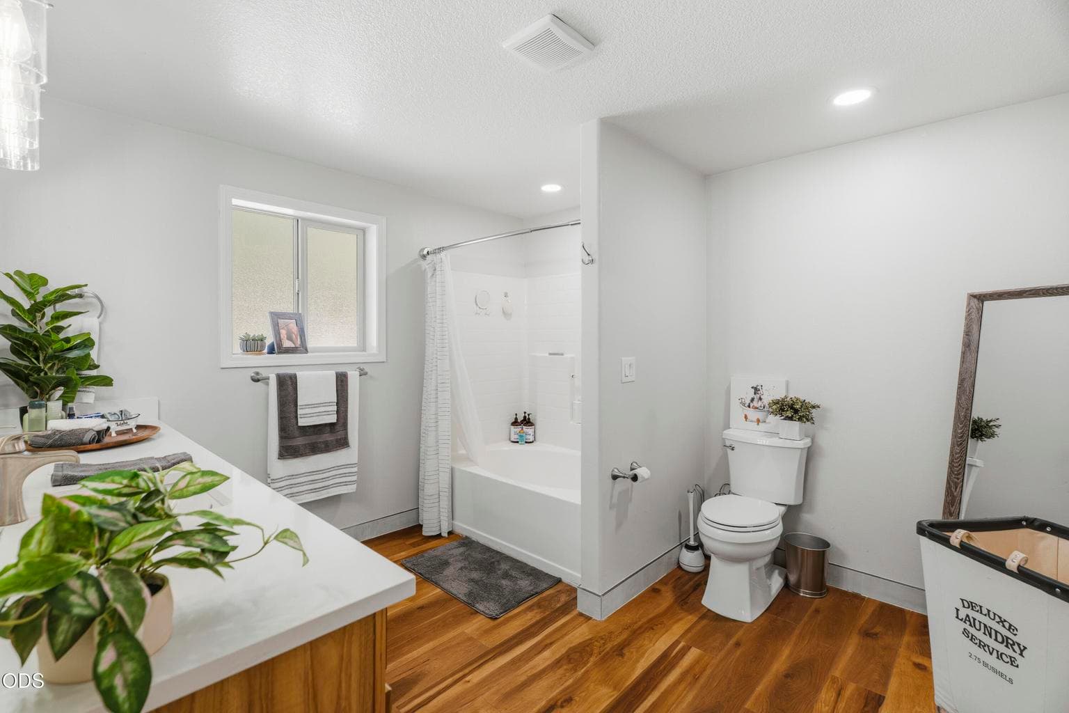 Photo of 2716 Boone Circle 21 of 65