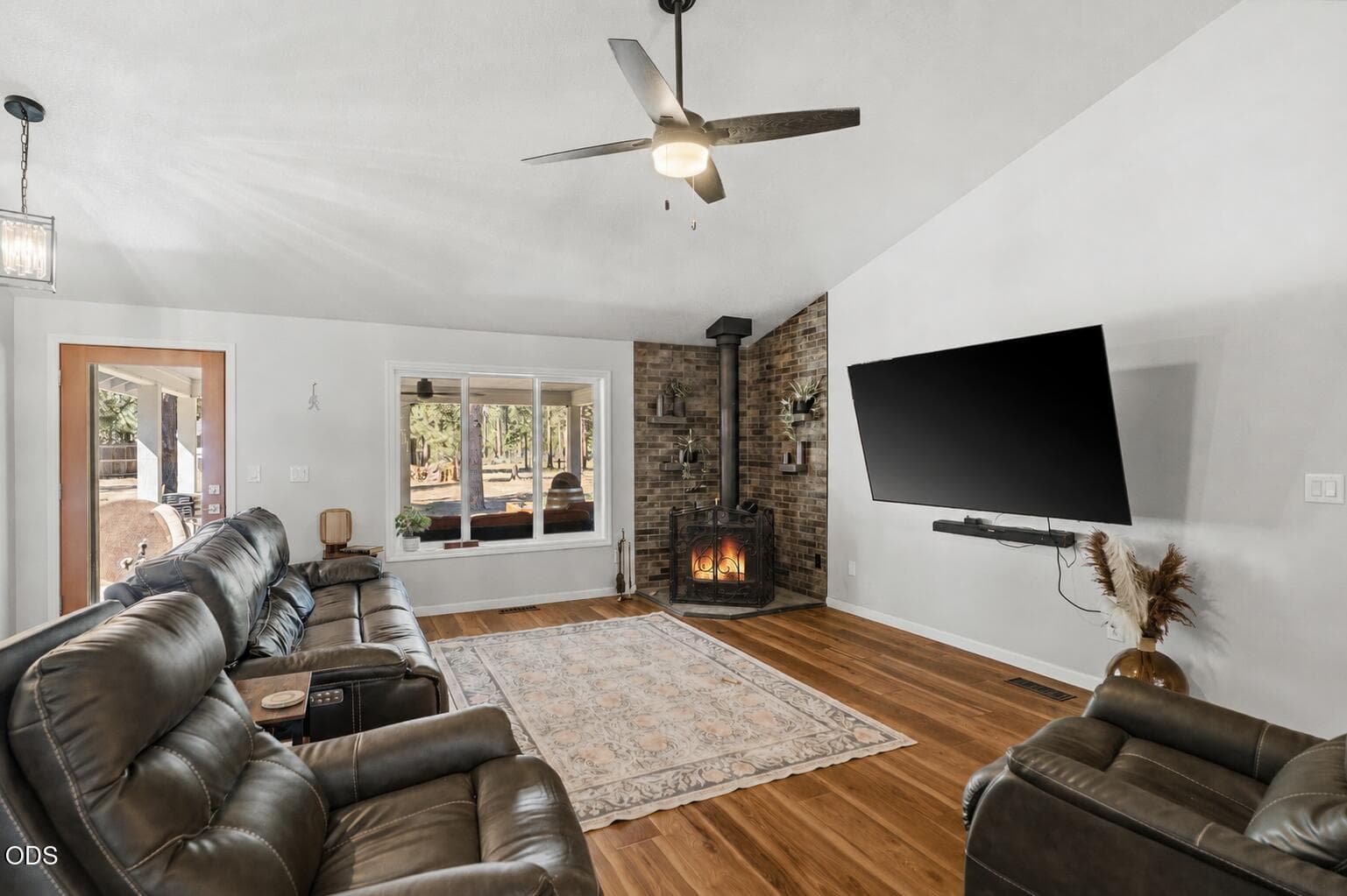 Photo of 2716 Boone Circle 11 of 65