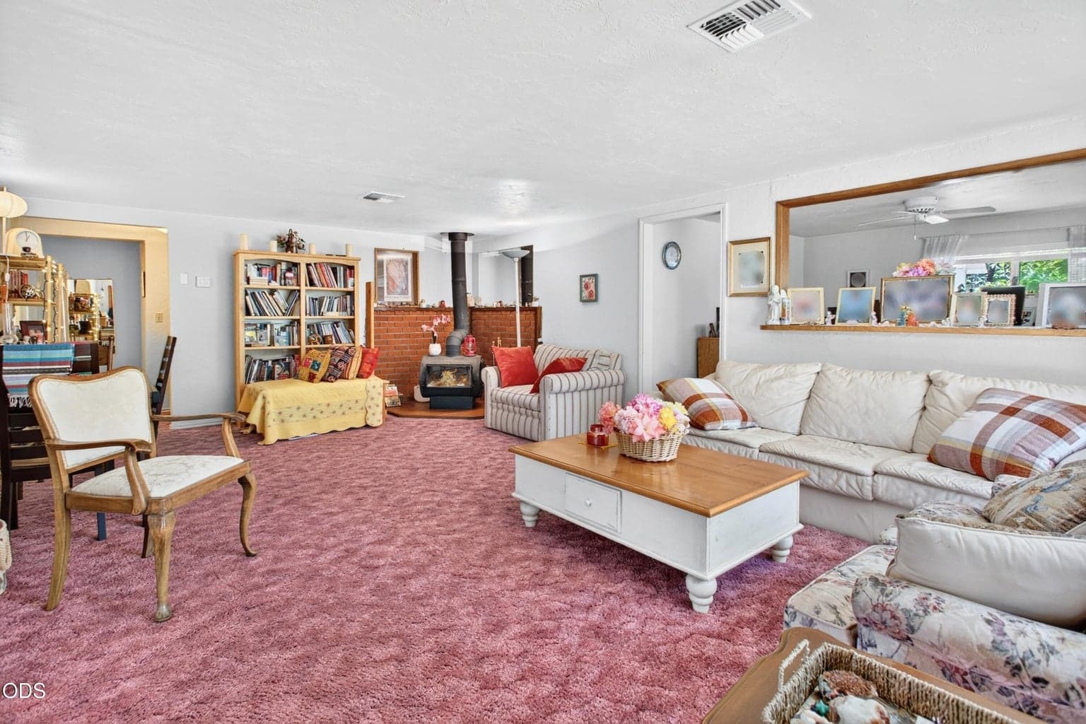 Photo of 4041 Woodland Park 3 of 36