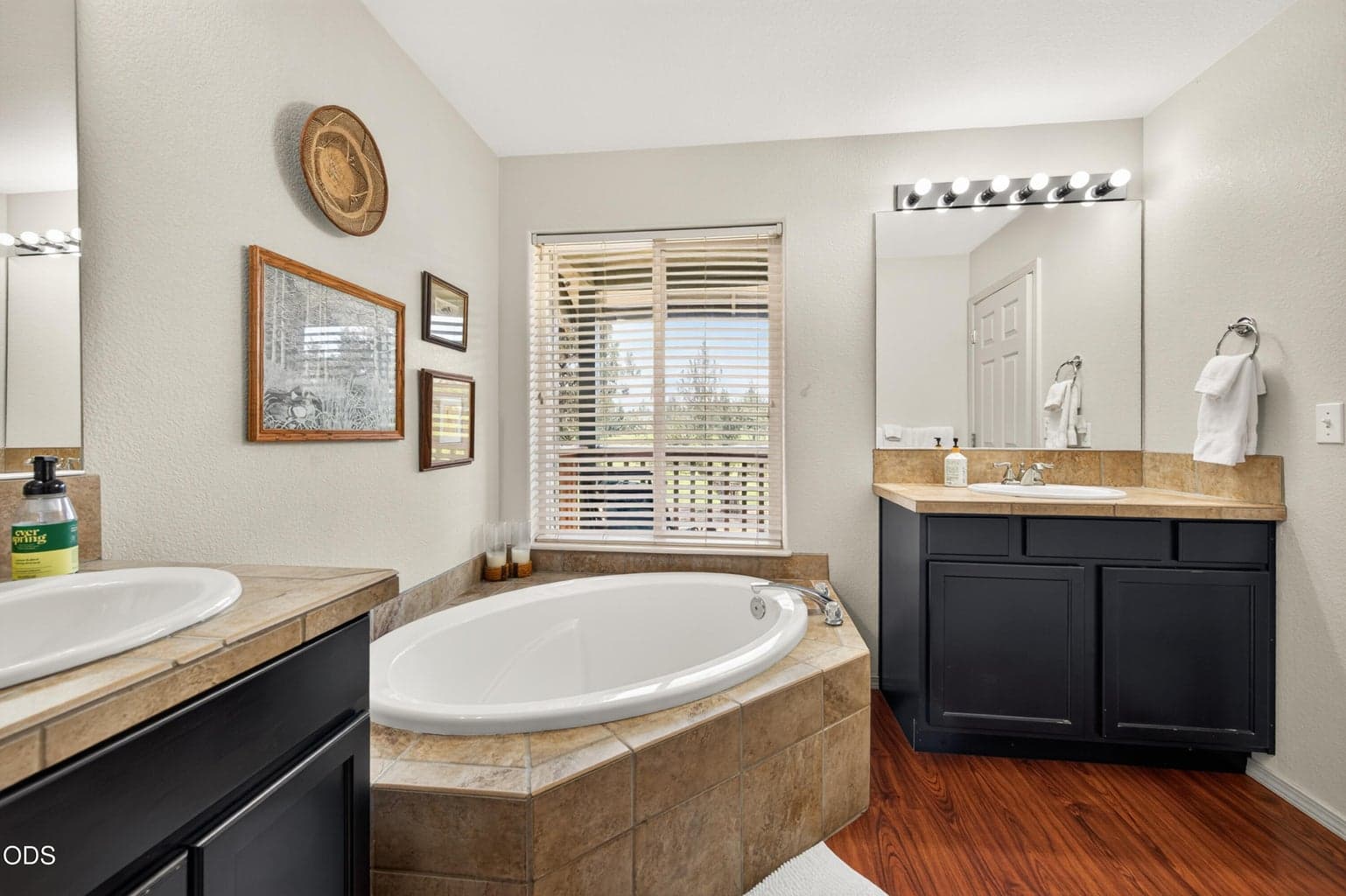 Photo of 993 Golden Pheasant Drive 13 of 24