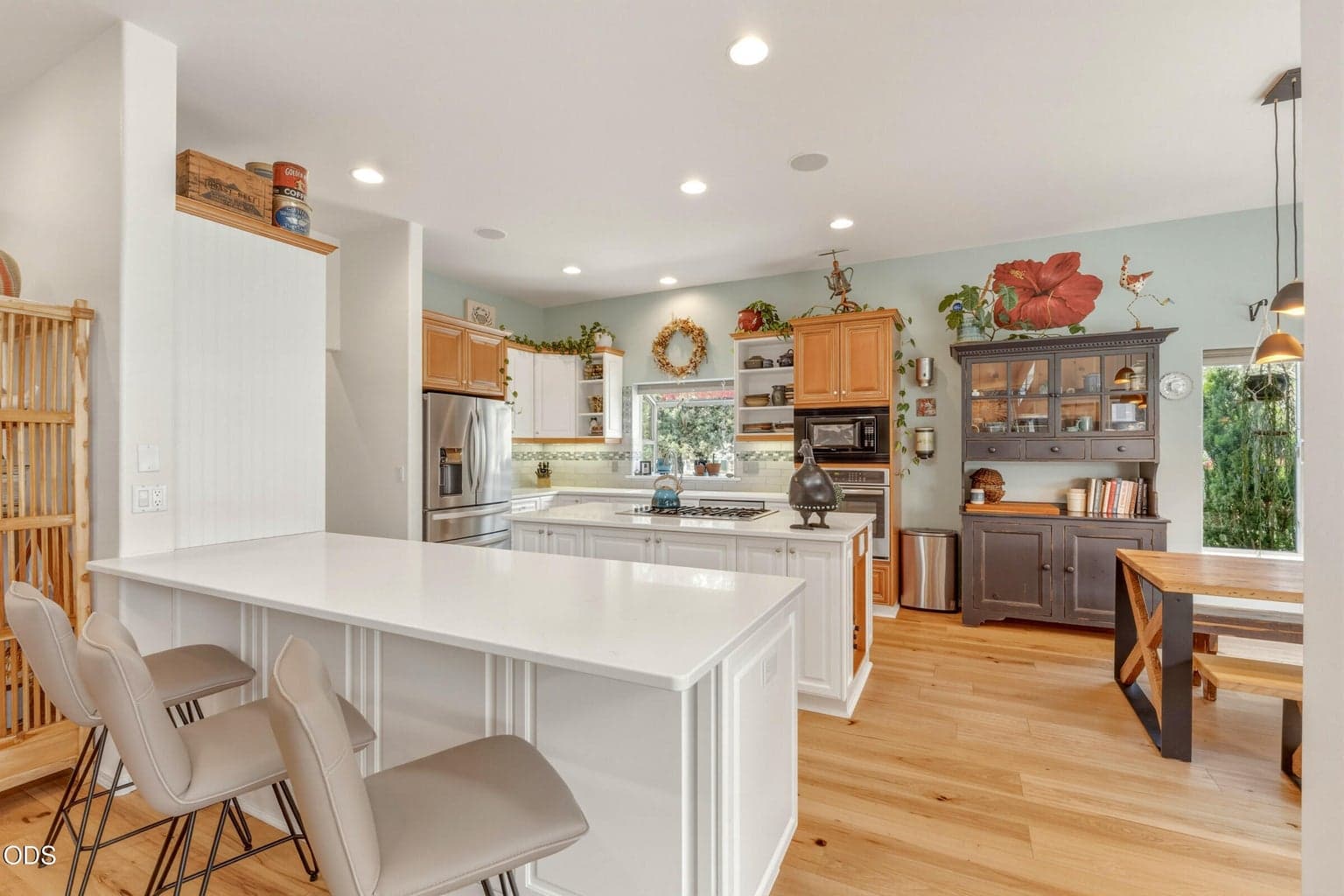 Photo of 990 Victoria Falls Drive 23 of 68