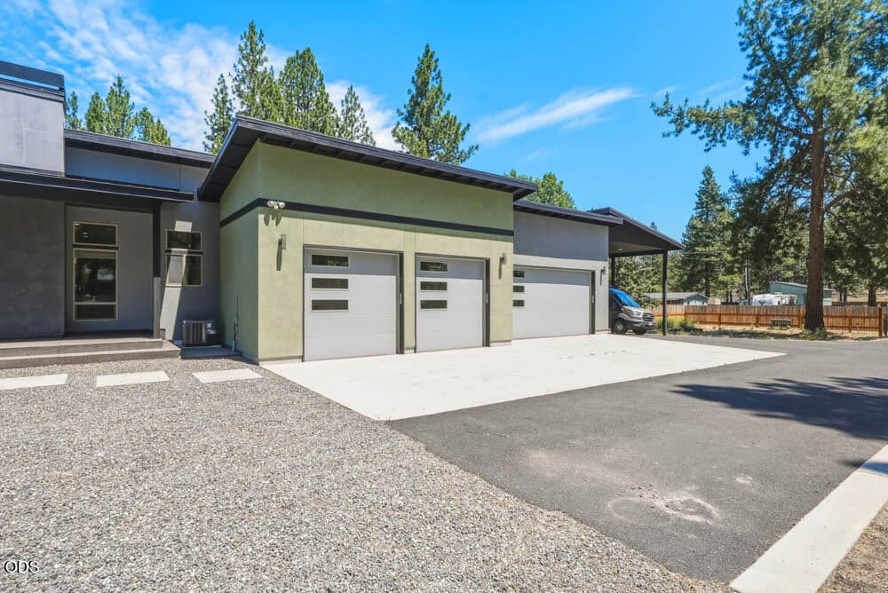 Photo of 59981 Cheyenne Road 11 of 59