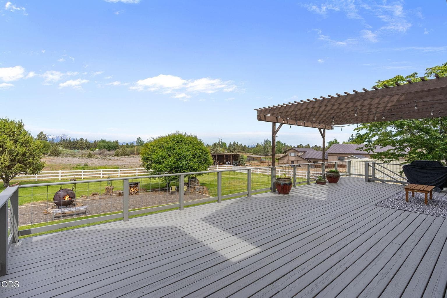Expansive Deck