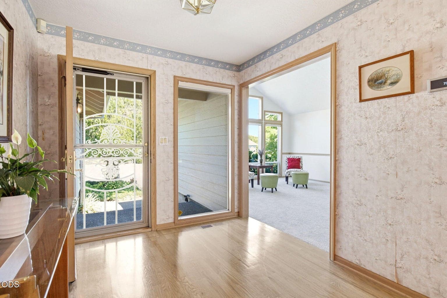 Photo of 2868 Wilkshire Drive 5 of 24