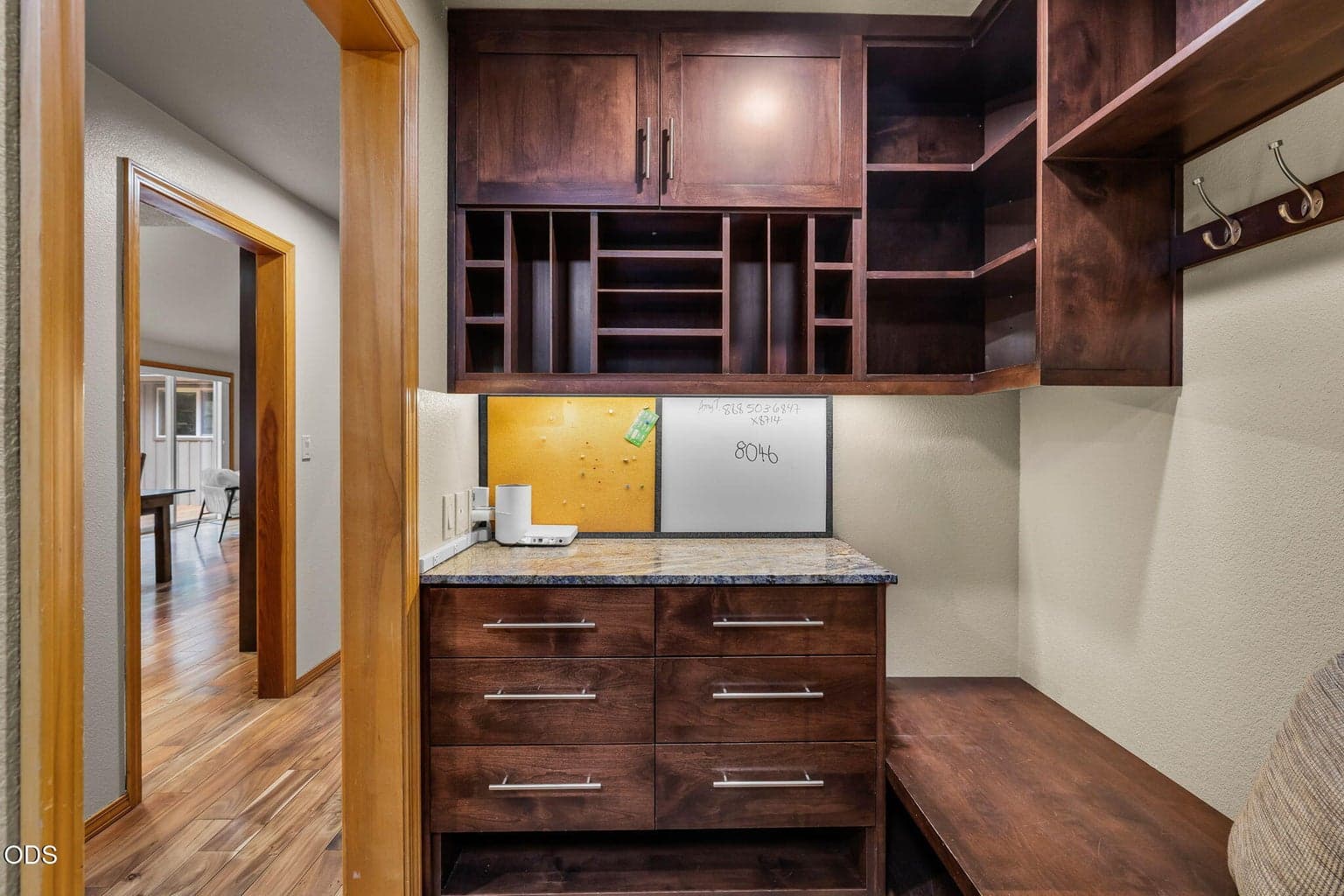 Photo of 18217 Oregon Loop 49 of 61