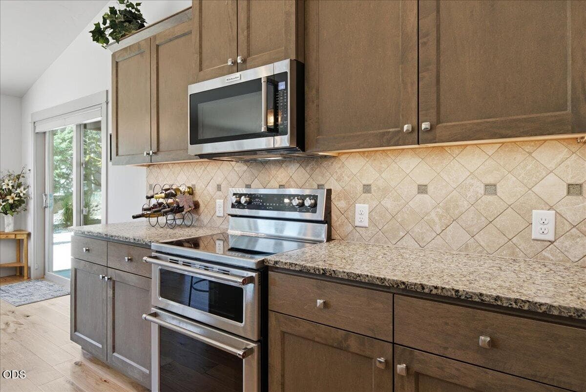 Photo of 1726 Turnstone Road 7 of 58