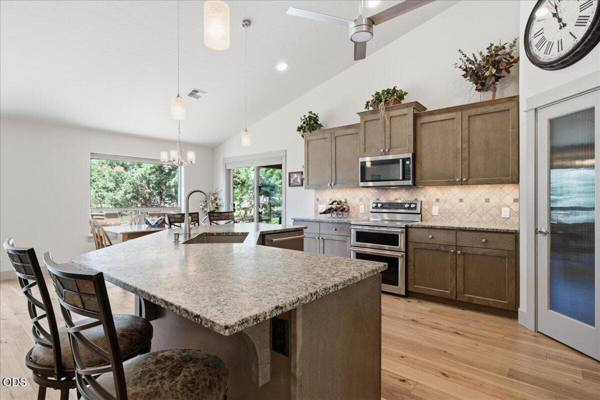 Photo of 1726 Turnstone Road 8 of 58