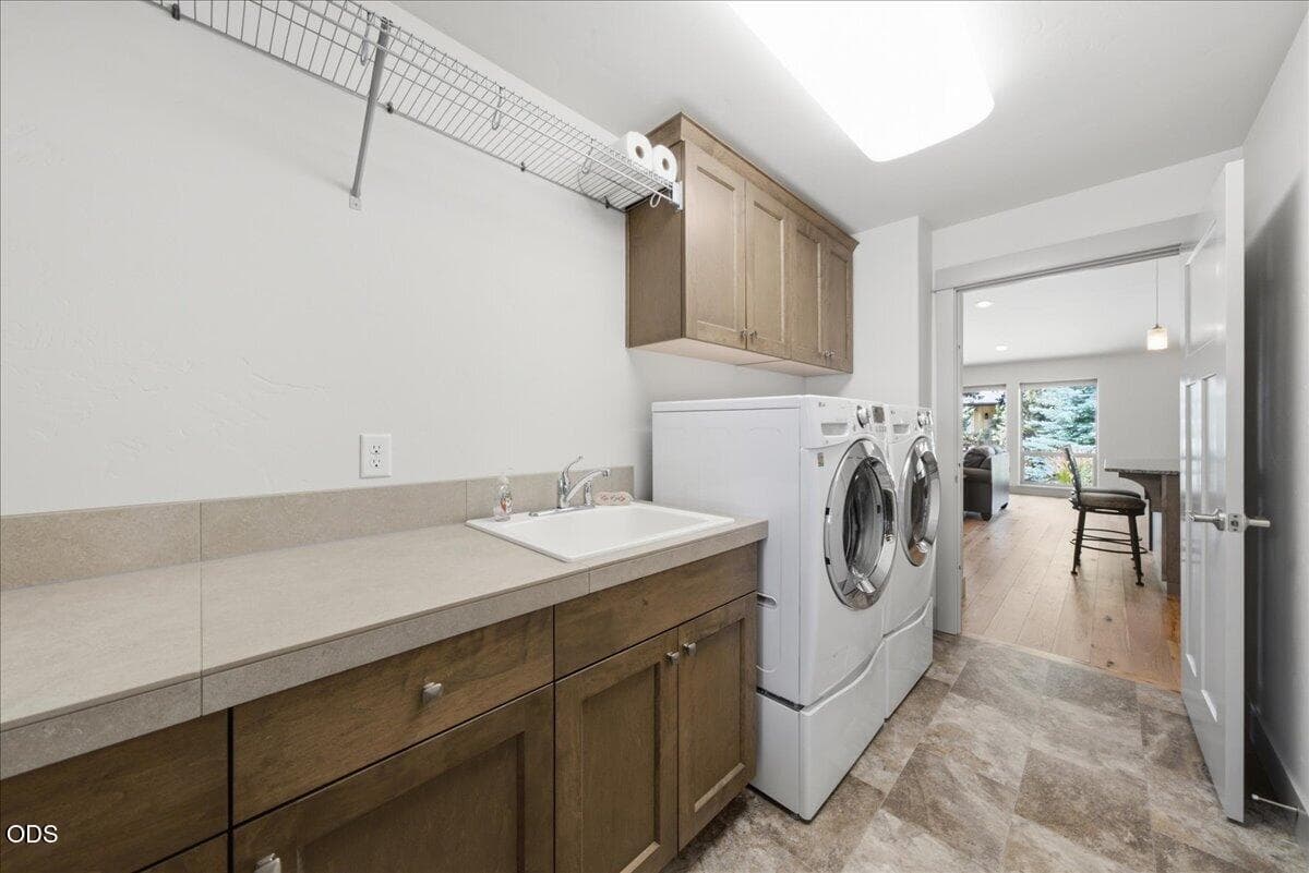 Photo of 1726 Turnstone Road 38 of 58
