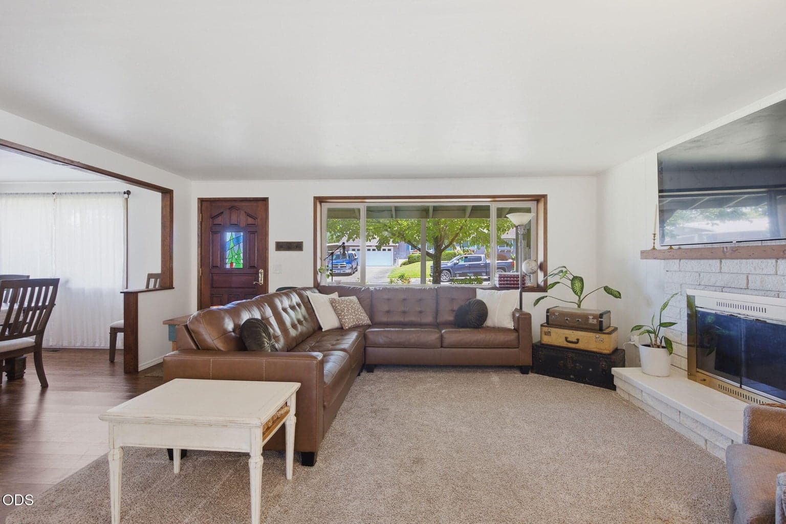 Photo of 1411 Grable 3 of 41