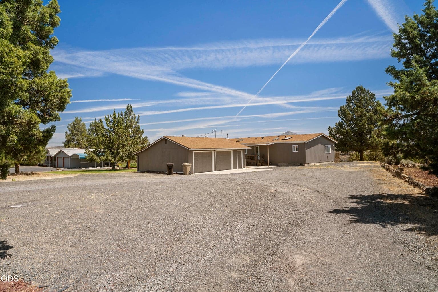 Photo of 15447 SW Chinook Drive 28 of 57