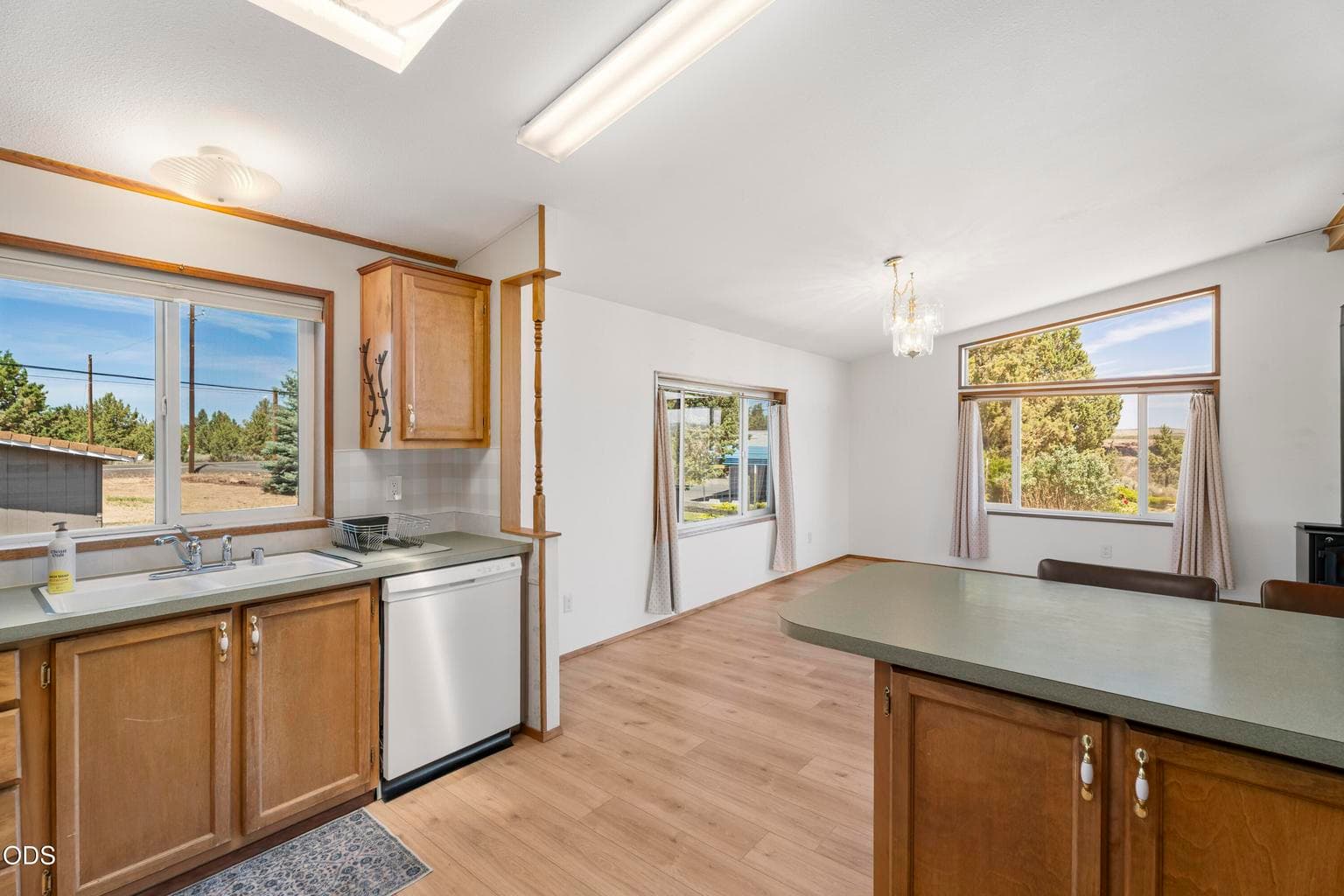 Photo of 15447 SW Chinook Drive 38 of 57