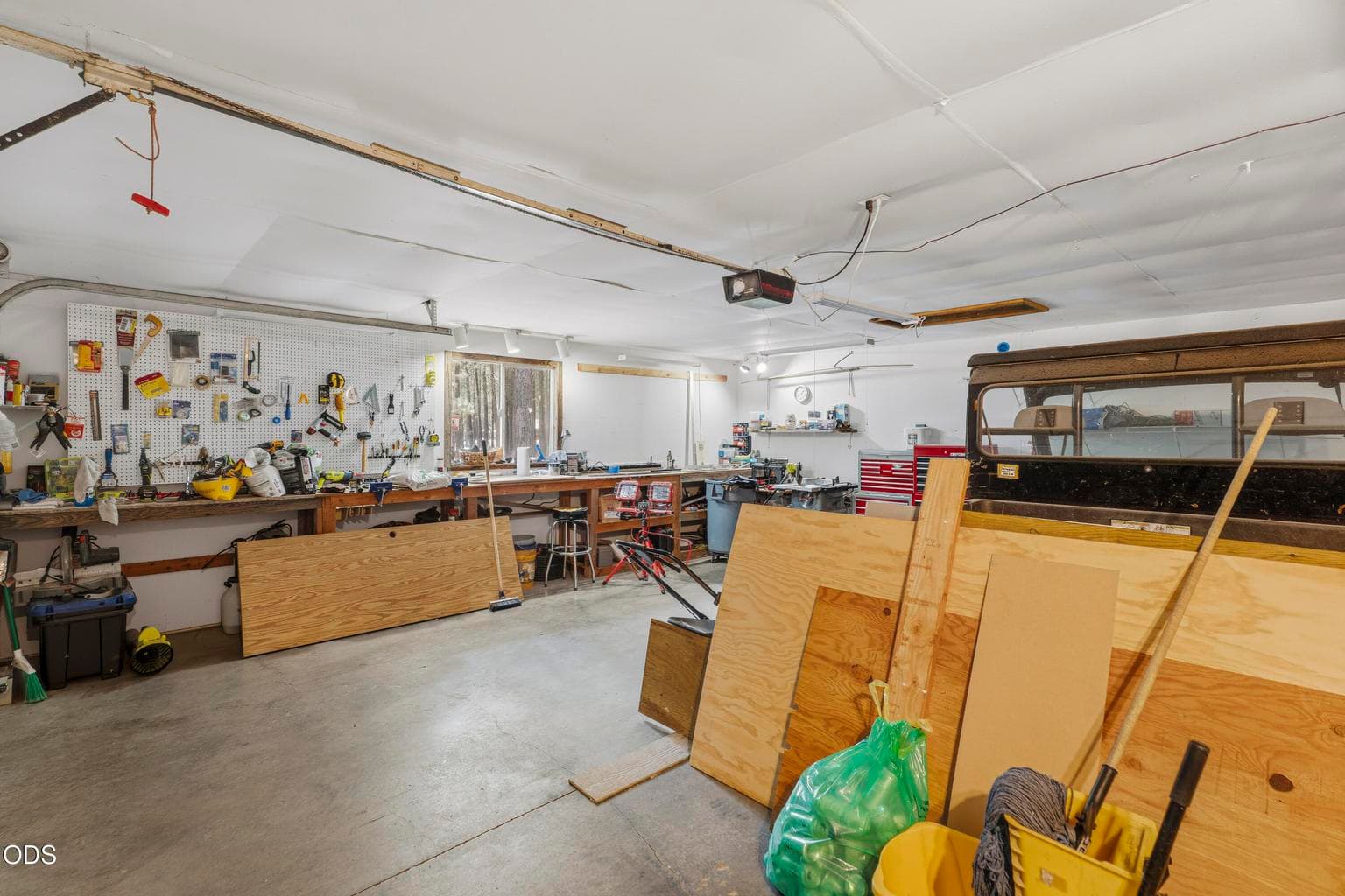 Photo of 14870 Springwood Road 36 of 50