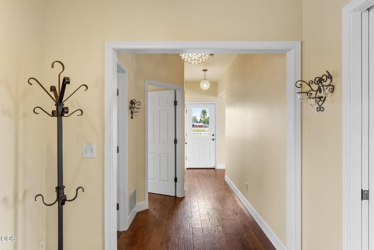 Photo of 63531 Gentry Loop 19 of 69