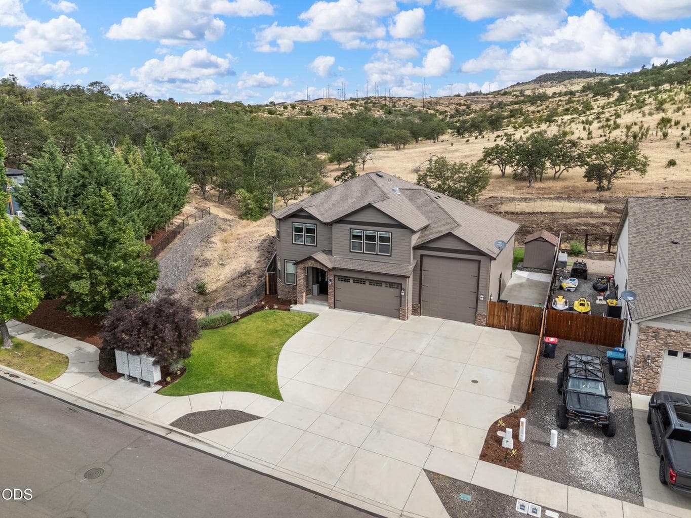 Photo of 4401 Vista Pointe 1 of 48