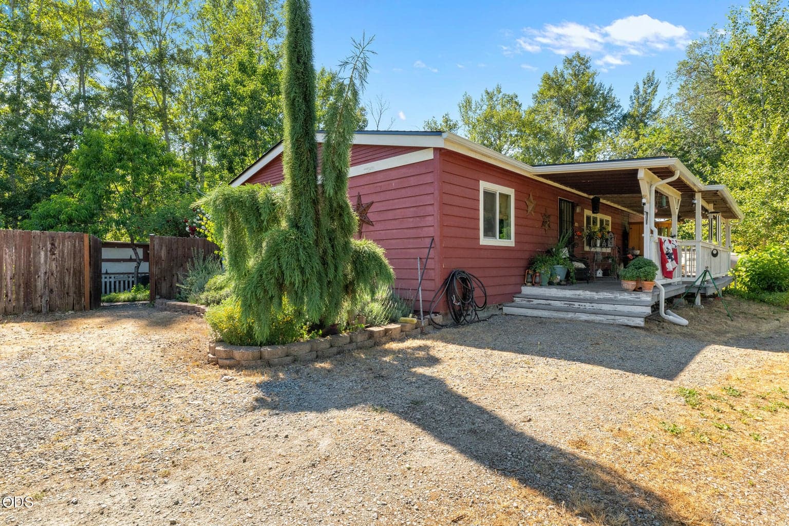 Photo of 690 Foots Creek 3 of 45