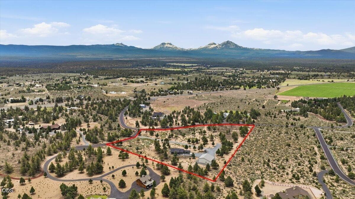 Photo of 17740 Ox Spur 3 of 78