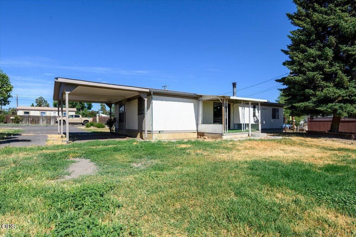 Photo of 8608 NW 8th Street 23 of 25