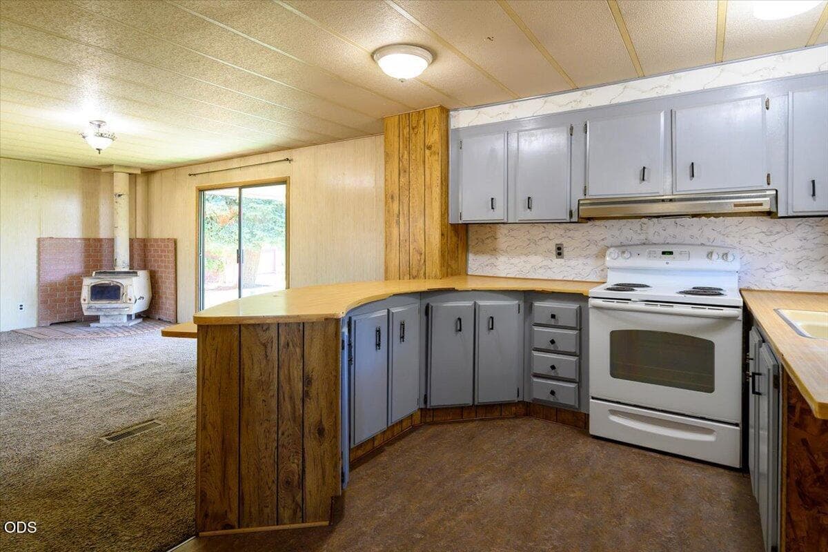 Photo of 8608 NW 8th Street 10 of 25