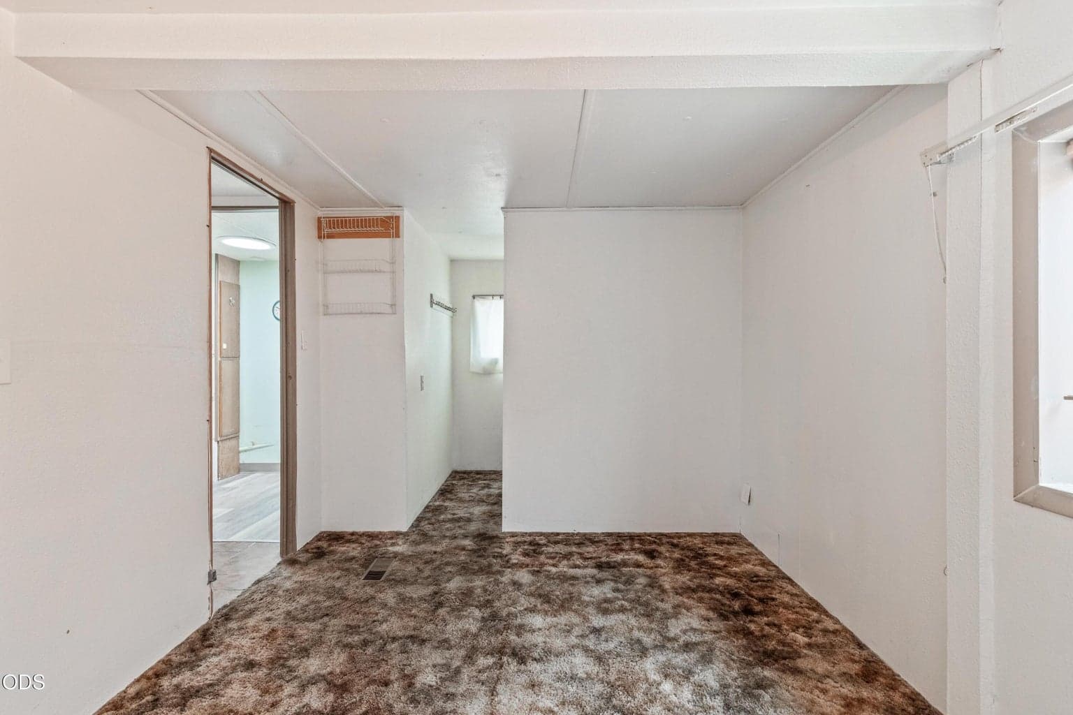Photo of 2088 SE Rose Lane 12 of 29