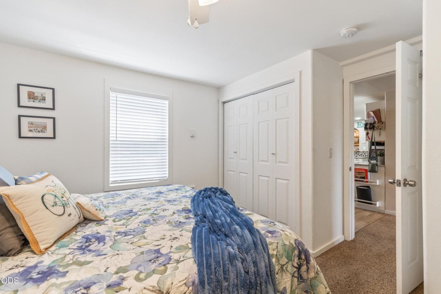 Photo of 751 NE Lookout Avenue 21 of 37