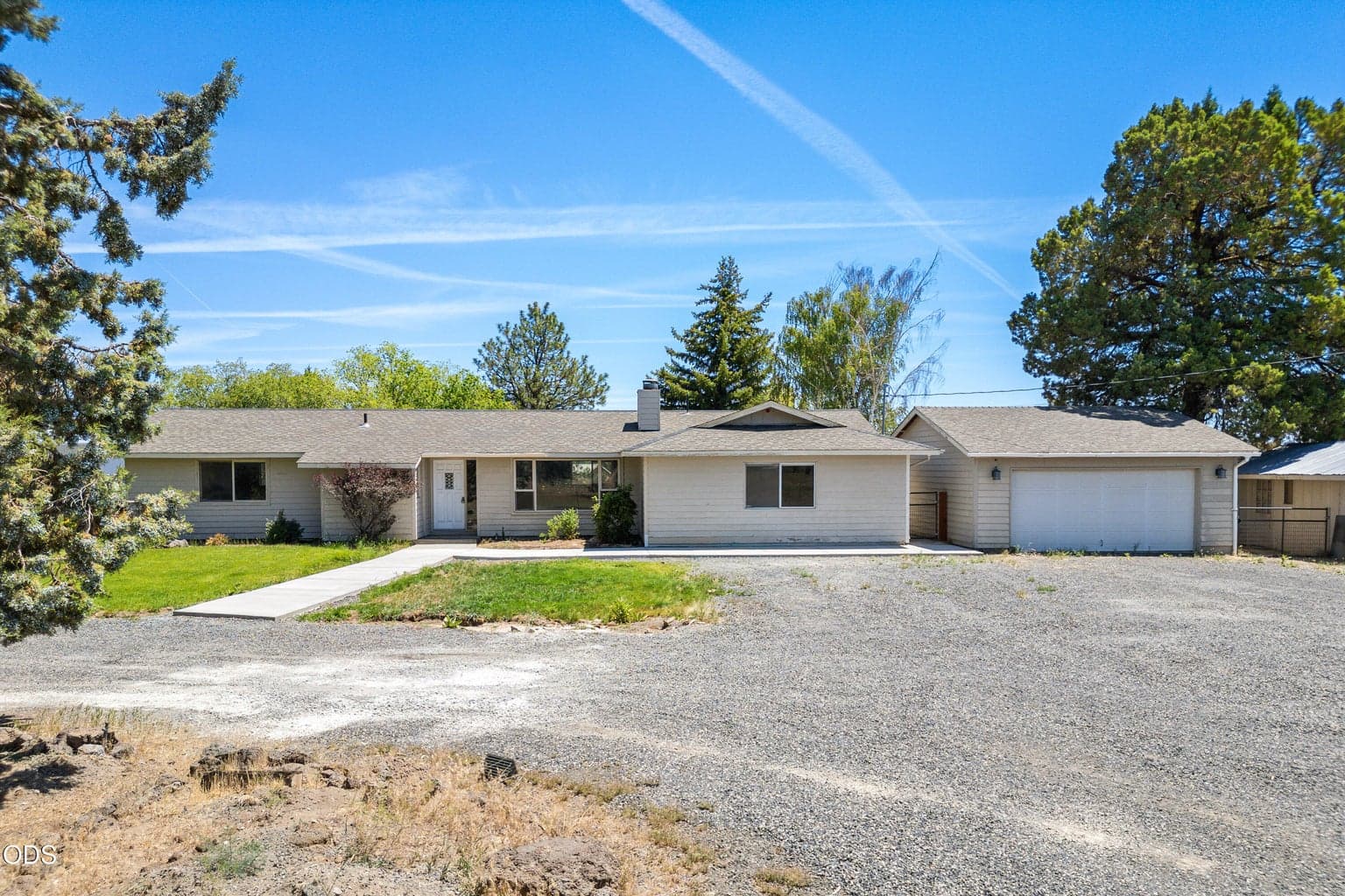 Photo of 6492 SW 51st 6 of 44