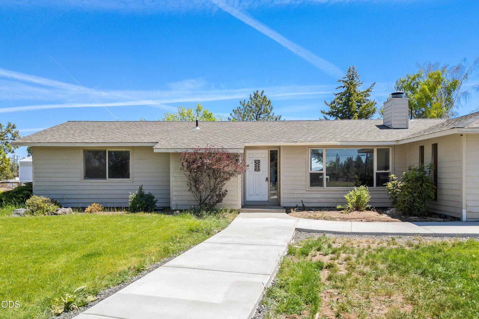 Photo of 6492 SW 51st 10 of 44