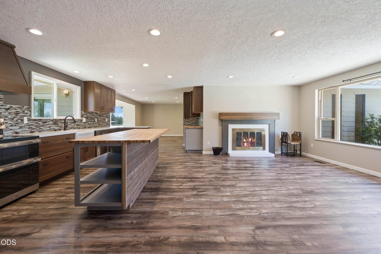 Photo of 6492 SW 51st 36 of 44