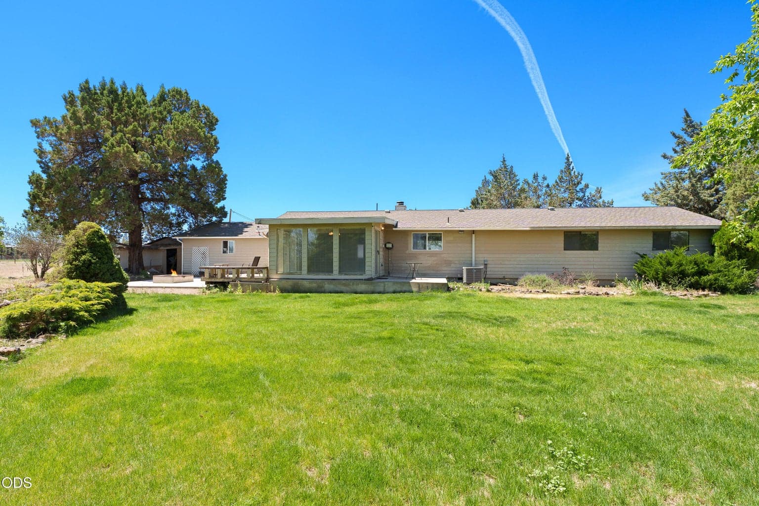 Photo of 6492 SW 51st 43 of 44