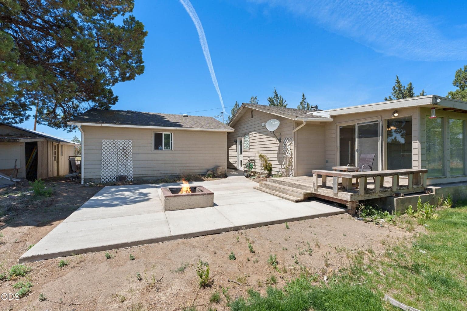 Photo of 6492 SW 51st 40 of 44