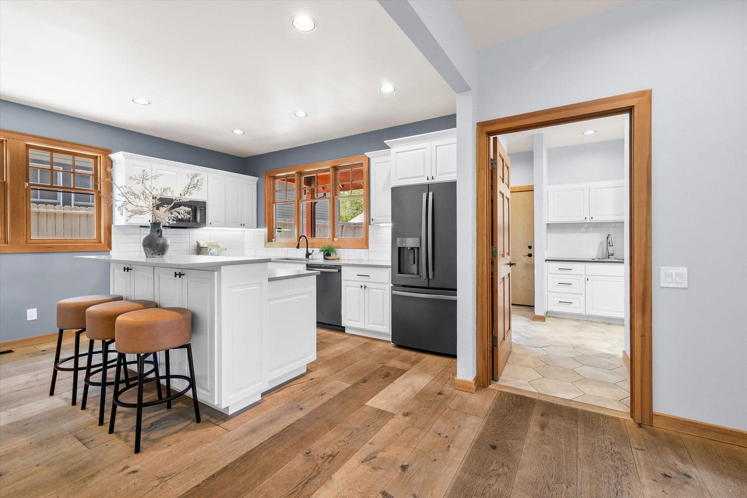 Photo of 1252 NW Ithaca Avenue 13 of 43
