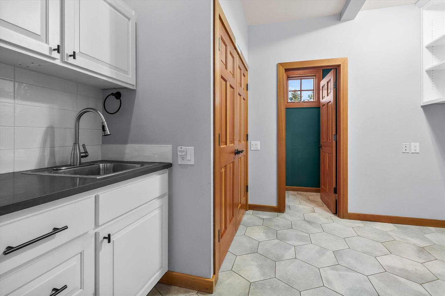 Photo of 1252 NW Ithaca Avenue 20 of 43