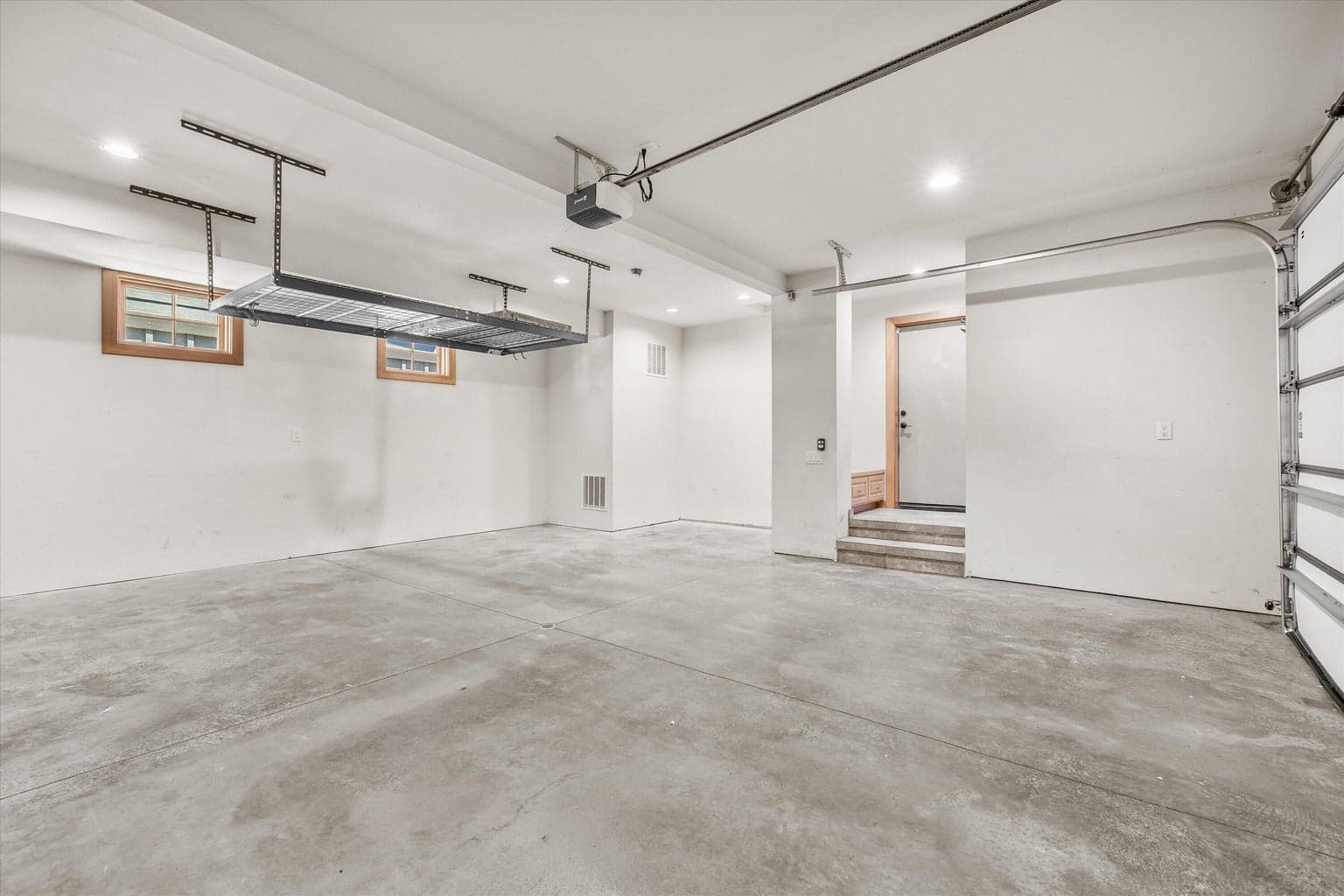 Photo of 1252 NW Ithaca Avenue 37 of 43