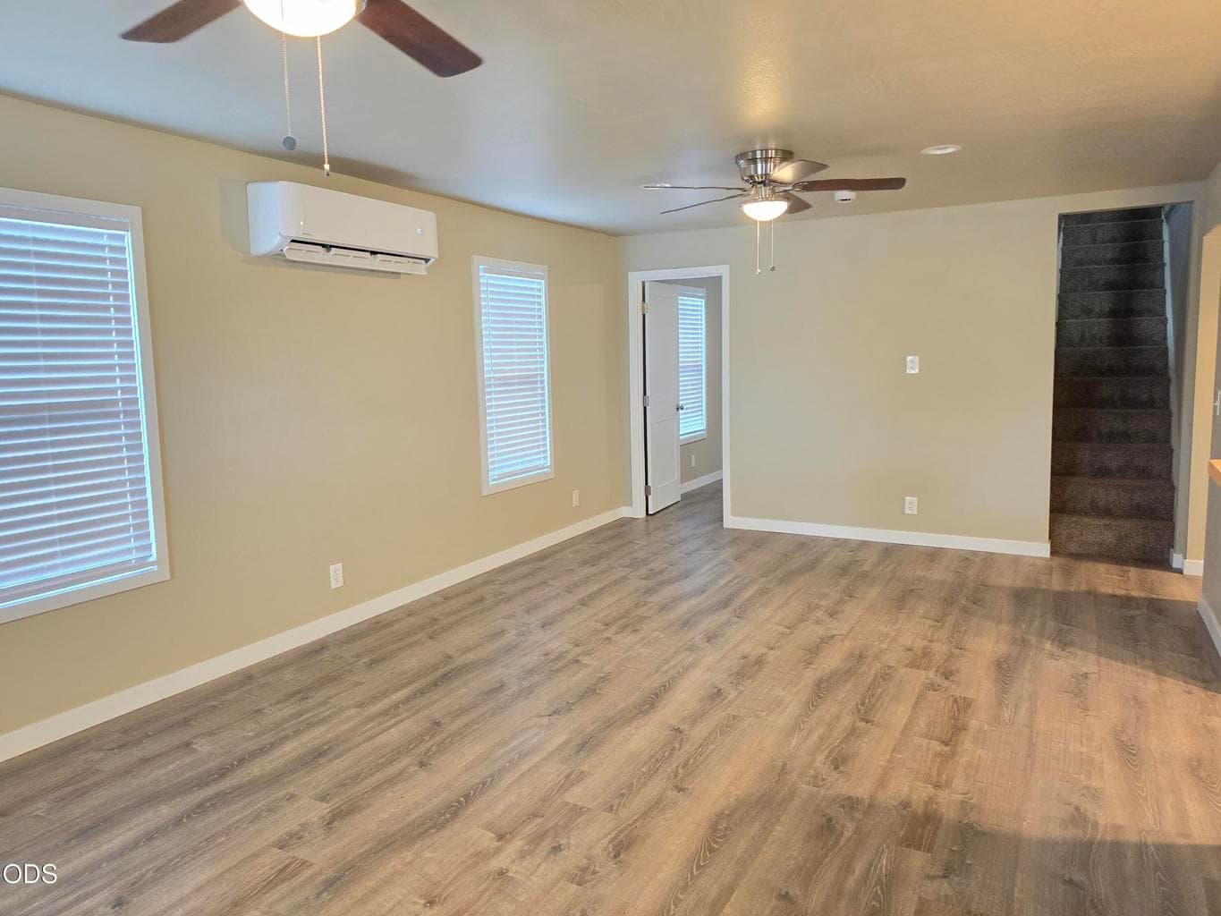 Photo of 2134 Laurel 4 of 25