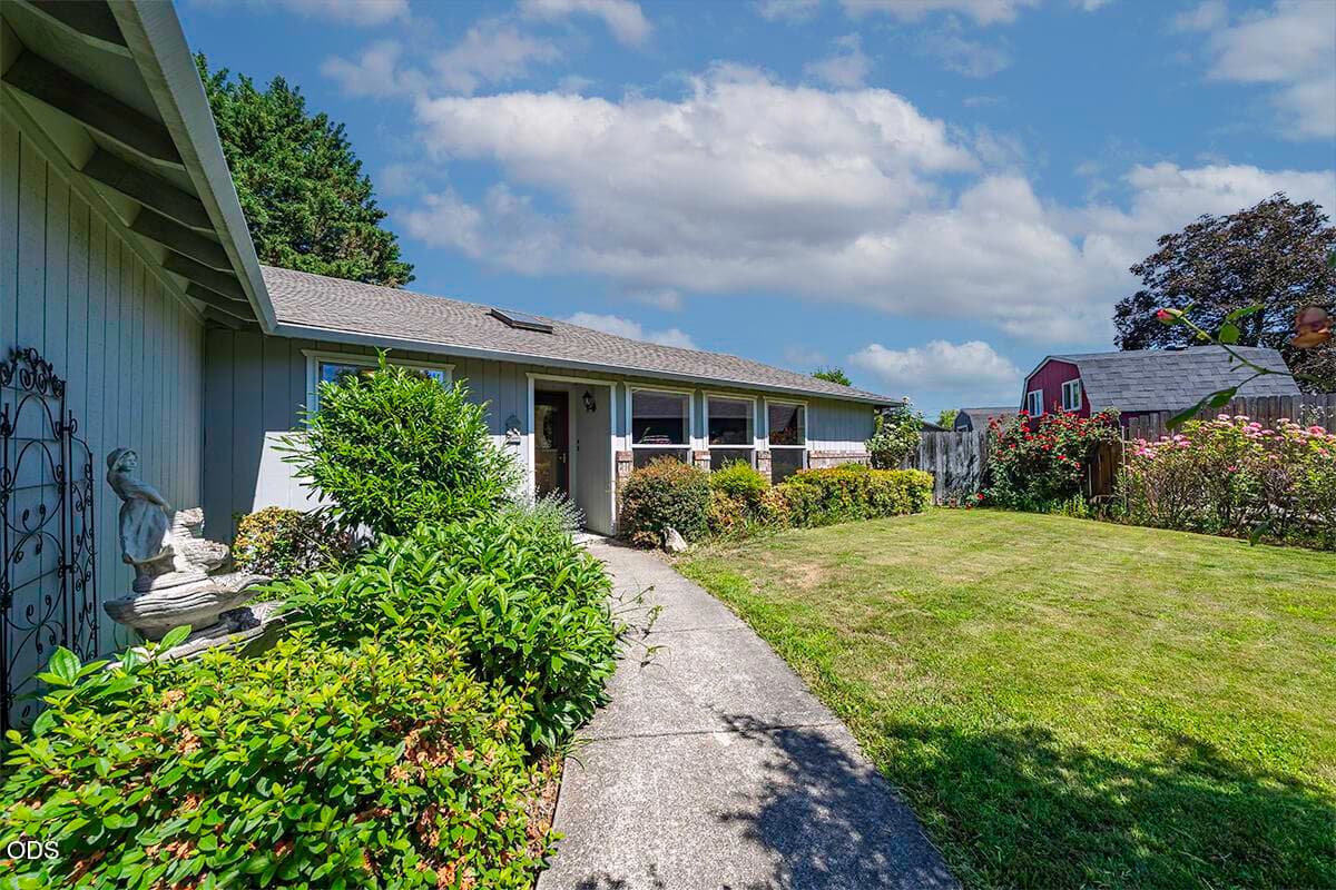 Photo of 3321 Oneida 4 of 28