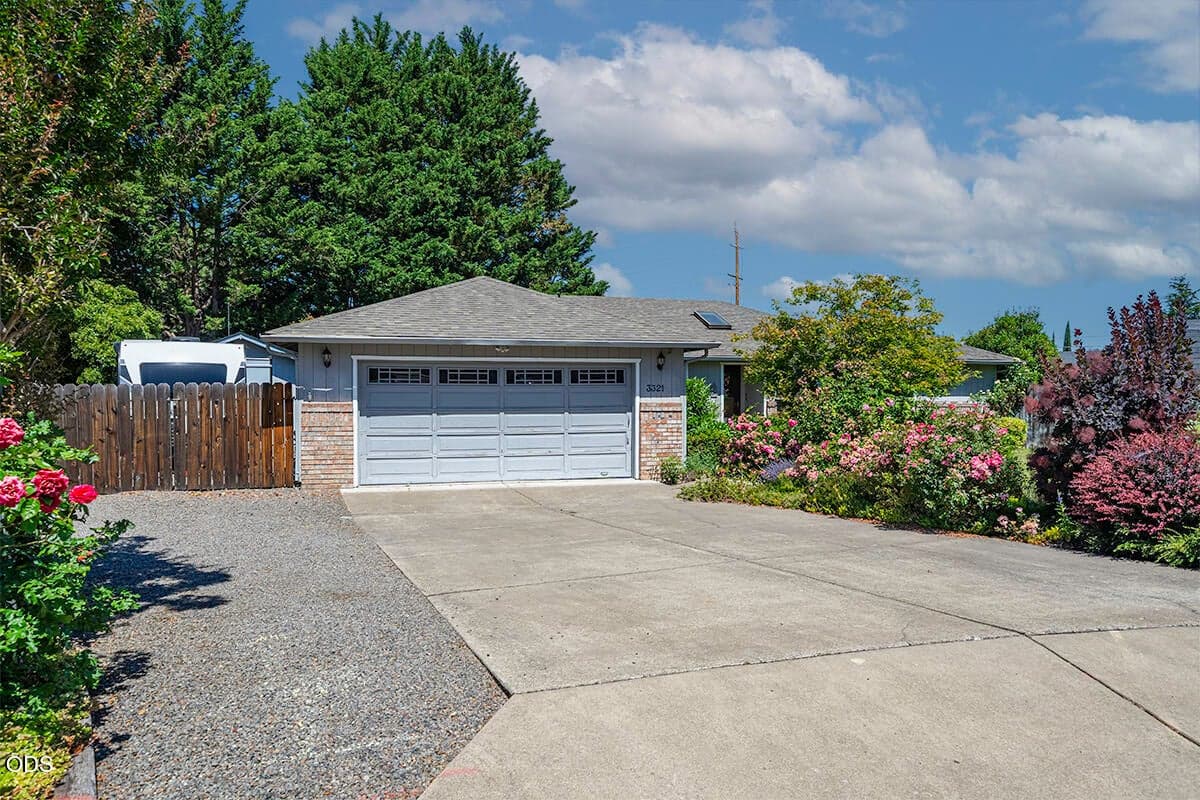 Photo of 3321 Oneida 2 of 28