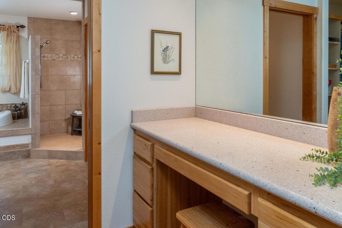 Photo of 26275 SW Metolius Meadows Drive 16 of 37