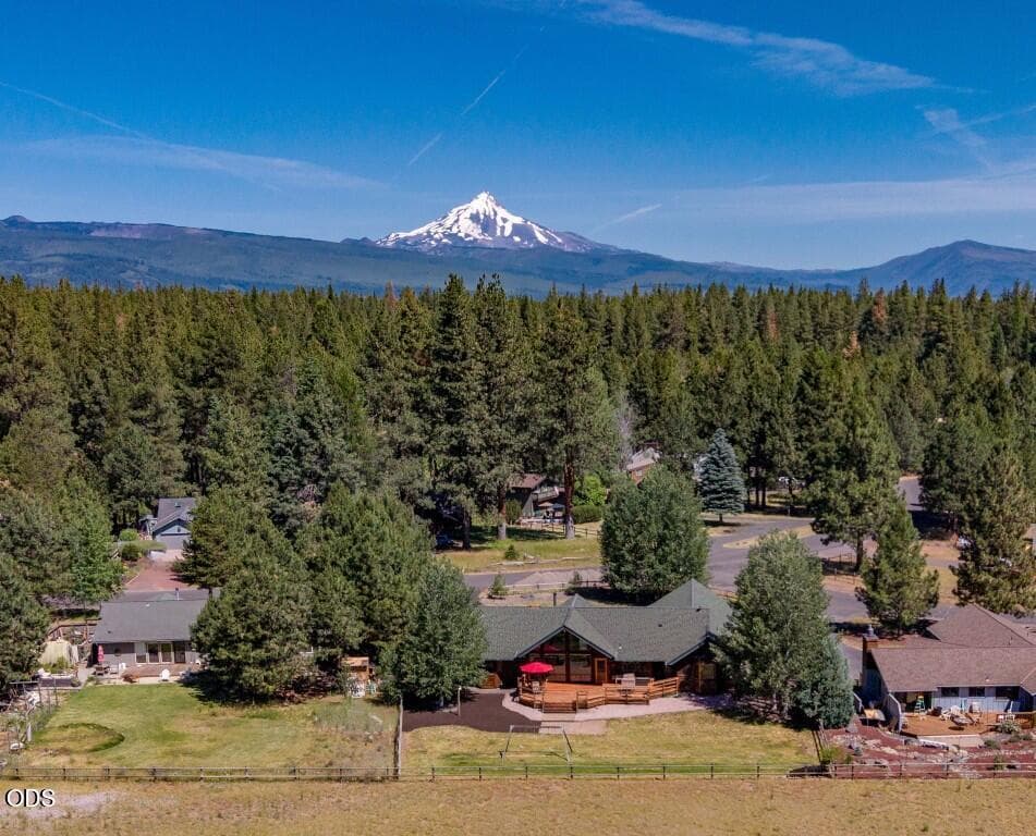 Photo of 26275 SW Metolius Meadows Drive 28 of 37
