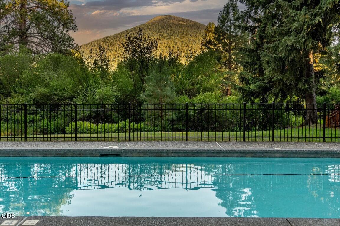 Photo of 26275 SW Metolius Meadows Drive 31 of 37
