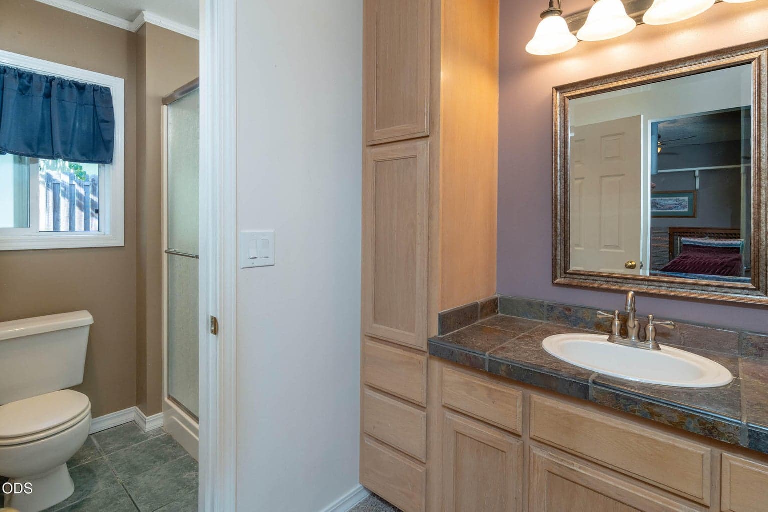 Photo of 2987 NE Oakley Court 10 of 26