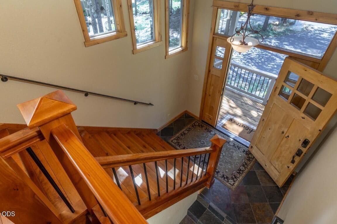 Photo of 17396 Red Cedar 3 of 22