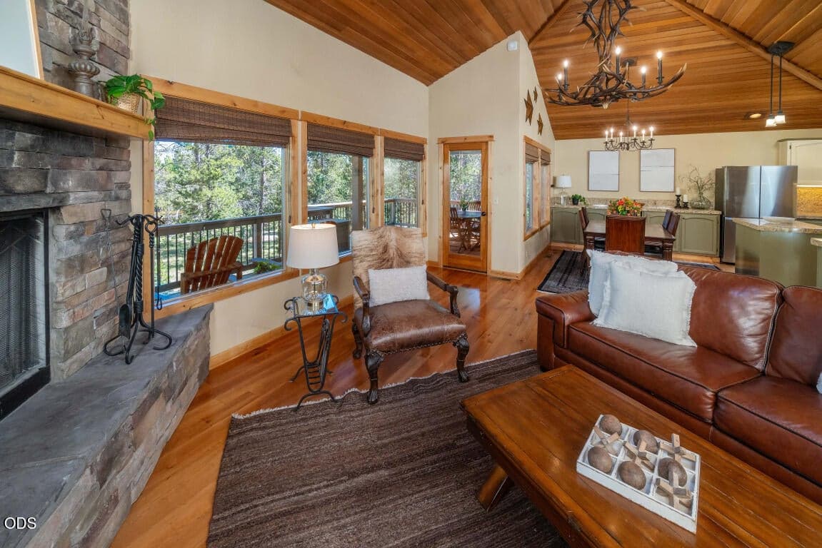 Photo of 17396 Red Cedar 6 of 22