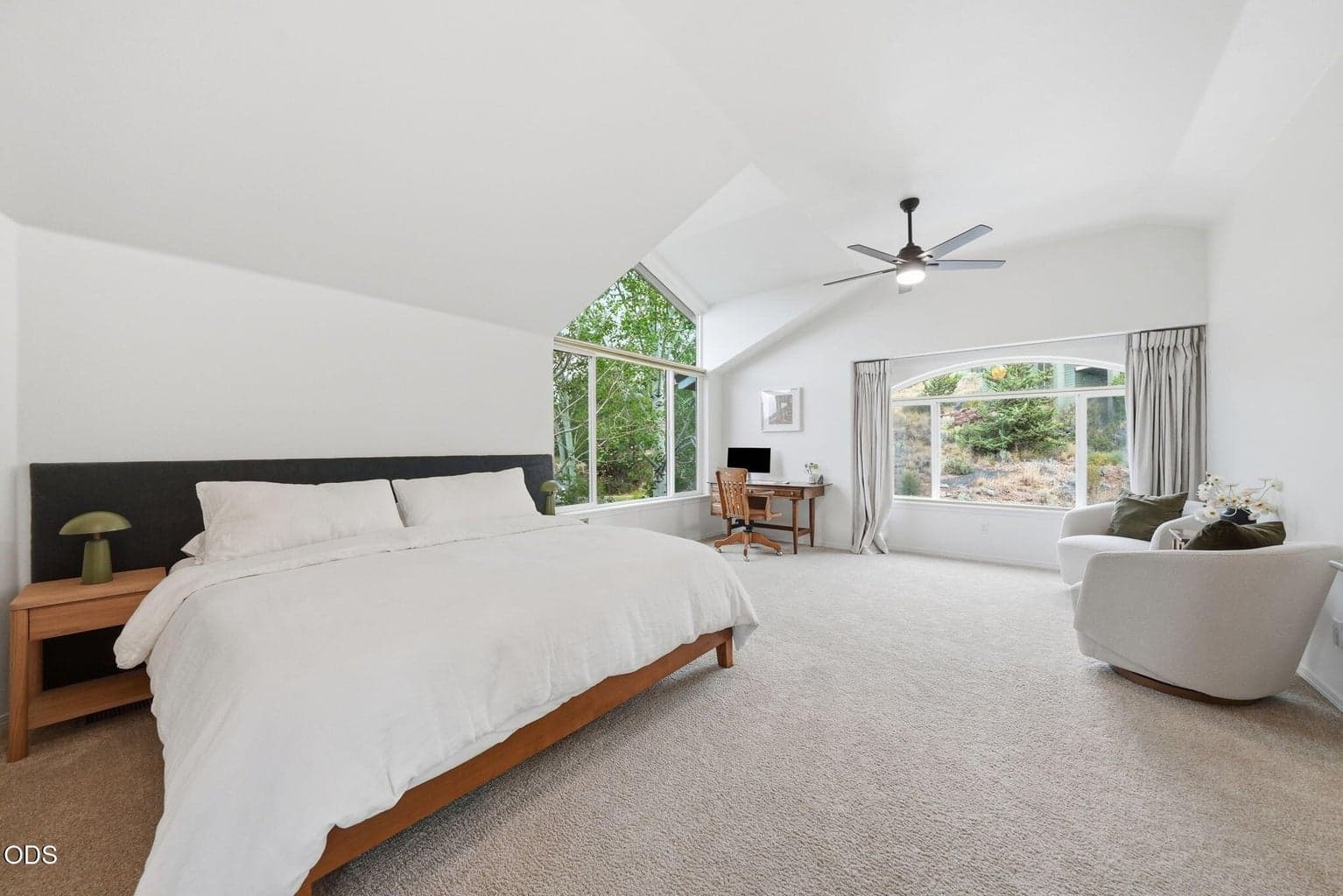 Photo of 1819 SW Troon Avenue 24 of 82